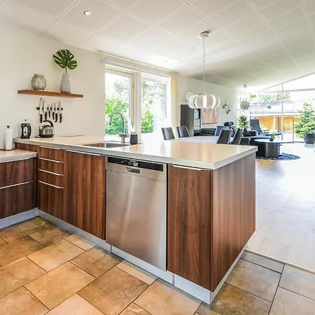 Three-bedroom In *