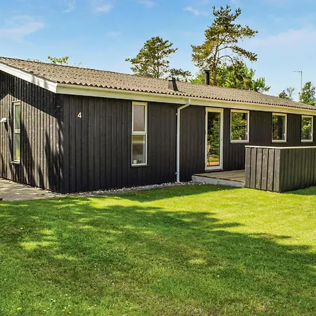 Amazing In With Kitchen Holiday home